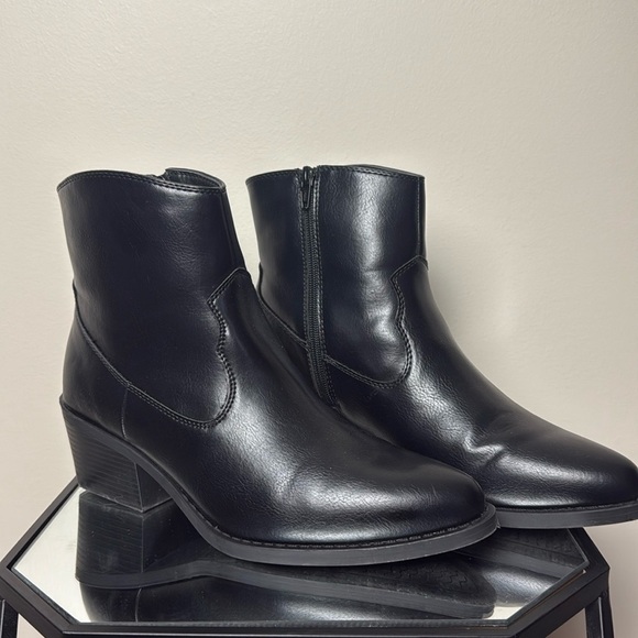 SERRA Ladies Black Booties Black Western Ankle Boots Size 10 NWT - Picture 2 of 9